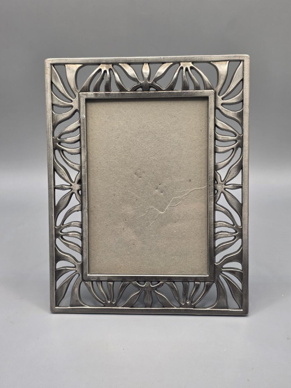 Vintage Art Nouveau Cast Metal Picture Frame Silver Pewter Tone Taiwan Openwork